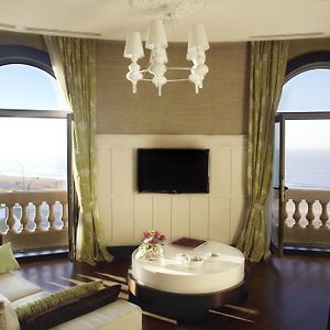 Prestige Suite